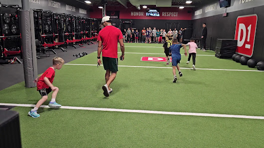 West Lindsey Shopping Center photo 3