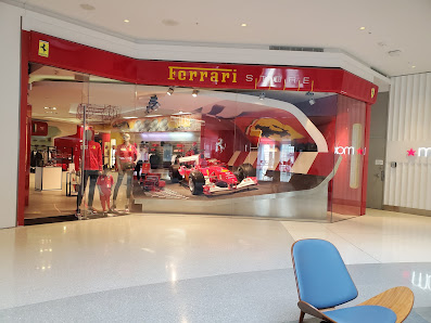 Beverly Center photo 4