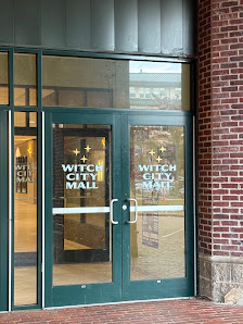 Witch City Mall photo 4