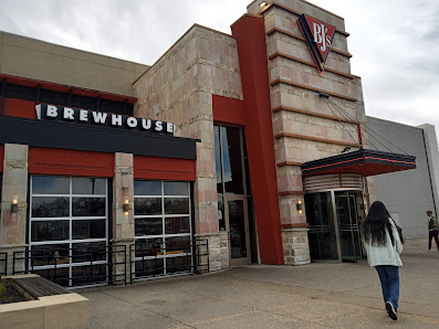 Oxmoor Center photo 1