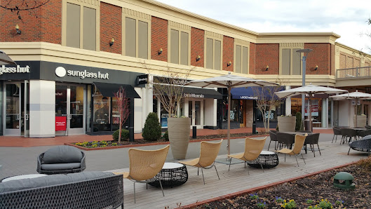 Stony Point Fashion Park photo 4