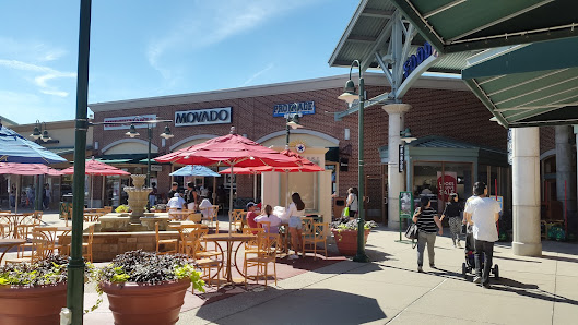 Allen Premium Outlets photo 4