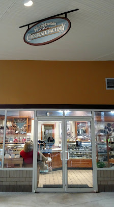 Tanger Outlets Tilton photo 4