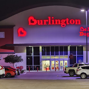 Las Tiendas Plaza photo 1