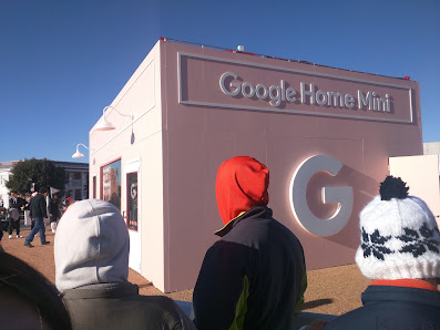 Holiday Pop-Up Shops photo 1