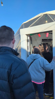 Holiday Pop-Up Shops photo 3