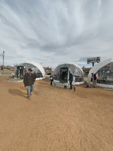 Holiday Pop-Up Shops photo 4