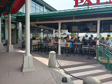 Lexington Green photo 5