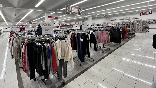 Shoppers World of Brookfield photo 4