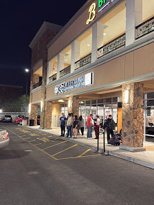 Festival Plaza photo 1