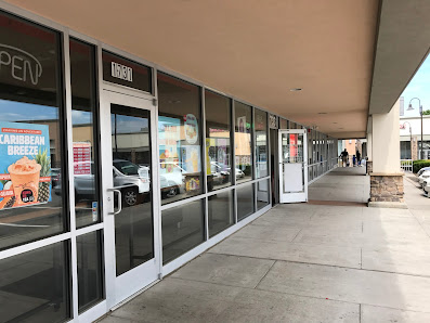 Festival Plaza photo 4