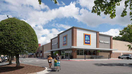 Barrett Place photo 3