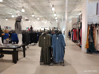 Tanger Outlets Hilton Head 2 photo 2