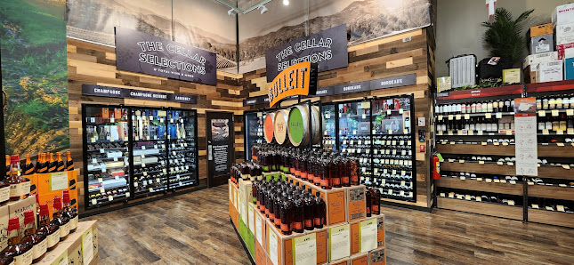 Colonial Mart Shopping Center photo 2