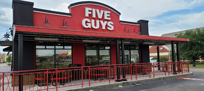 Turtle Creek Crossing photo 5