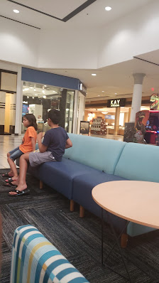 Georgetown Square photo 2