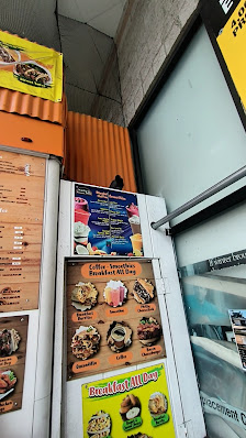 280 Metro Center photo 3