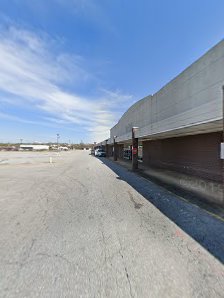 South Plaza Shopping Center photo 5