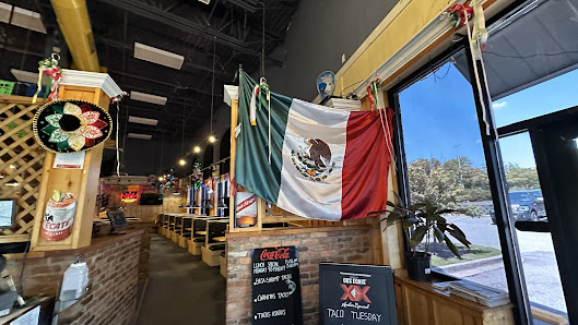 Columbiana Crossing photo 2