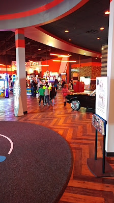 Algonquin Galleria photo 4