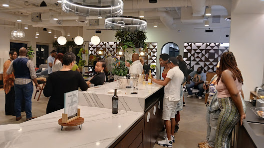 Country Club Plaza photo 5