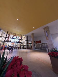 Shopping mall photo 5