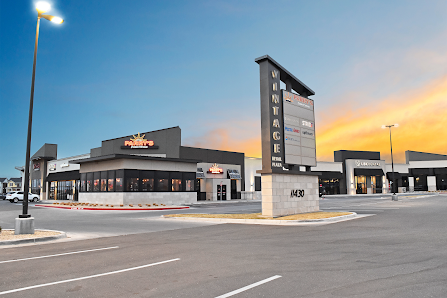 Vintage Retail Plaza photo 2