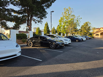 Desert Hills Premium Outlets photo 2