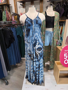 South Hills Village photo 2