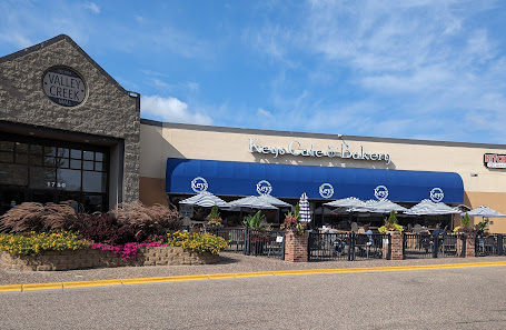 Valley Creek Mall photo 3