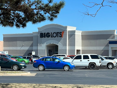 Edmond Plaza photo 1