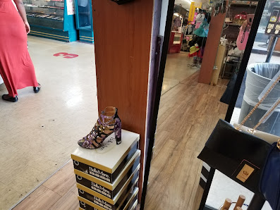 Boca Raton Shopping Center photo 2