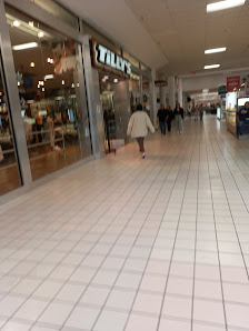 Heritage Square Shopping Center photo 2