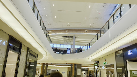 CF Chinook Centre photo 3