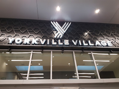 Yorkville Village photo 4