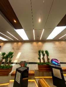 Yorkville Village photo 6