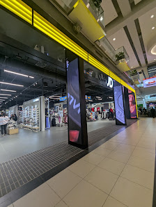 CF Toronto Eaton Centre photo 2