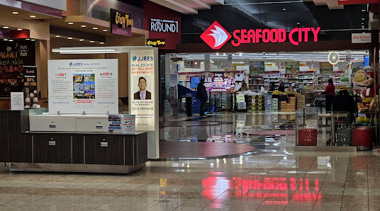 Westfield Southcenter photo 4