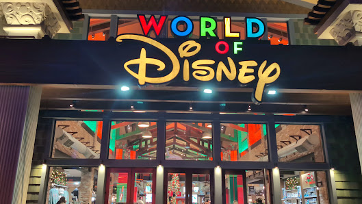 Disney Springs photo 4