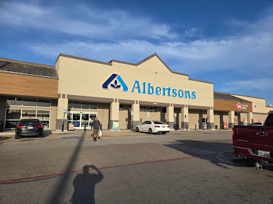 Shady Grove Plaza photo 1