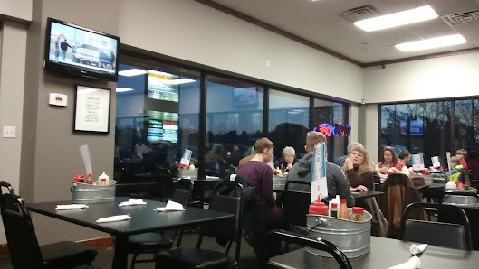 Woodlands plaza photo 2