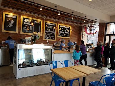 Giroux Building photo 4