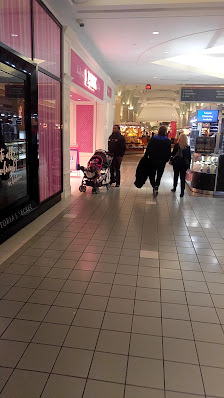 Moorestown Mall photo 3