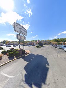 Lansdowne Shoppes photo 6