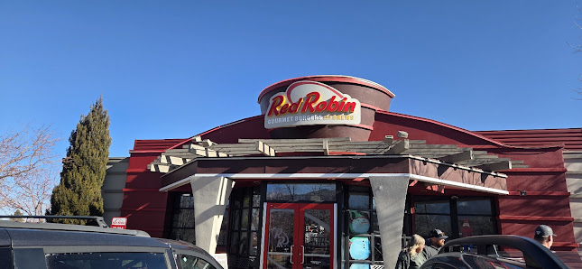 Broadmoor Towne Center photo 4