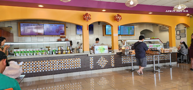 Walnut Village photo 2