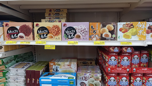 Walnut Village photo 4