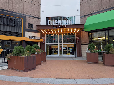 Ellsworth Place photo 5