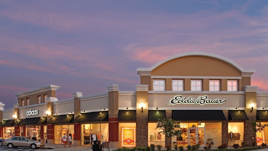 Clarksburg Premium Outlets photo 1