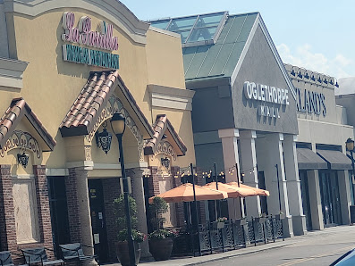 Oglethorpe Mall photo 5